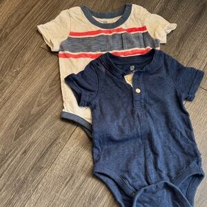 GAP Baby Onesies in Blue with Cream Accent